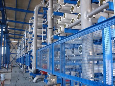 Medio Oriente está explorando la energía solar y geotérmica para la desalinización de agua
