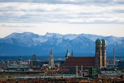 Utilización de la energía geotérmica para la generación de electricidad y calor en el estado de Baviera, Alemania.