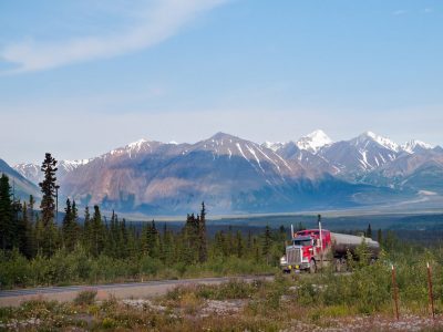 Financiamiento del gobierno para la exploración geotérmica en el Yukón, Canadá