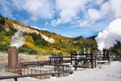 Todas las escuelas primarias y secundarias de Hachimantai, Japón, ahora funcionan con energía geotérmica al 100 %.